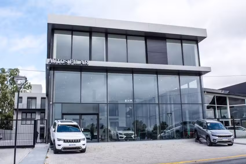 Autos Pilar Premium