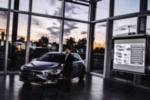 Bari S.A. Concesionario Mercedes-Benz Suc. Bah&iacute;a Blanca