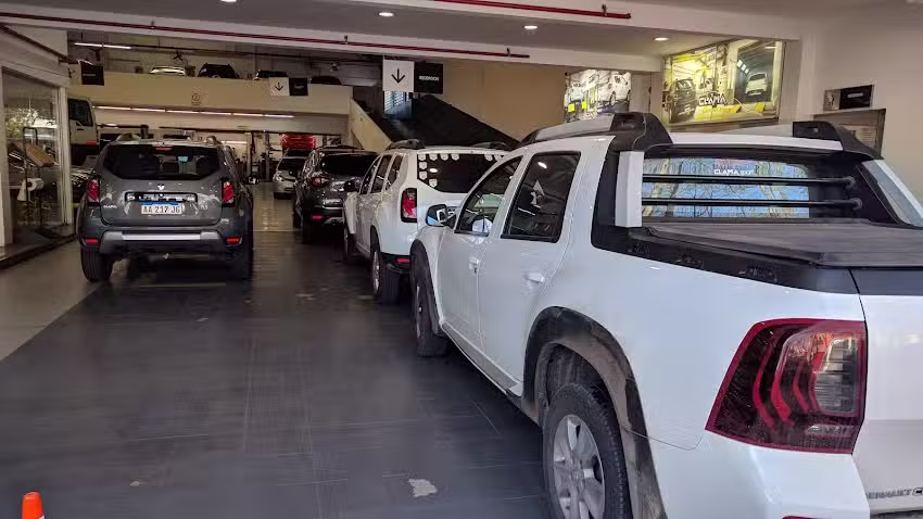 Concesionario Renault &ndash; CABA &ndash; Clama S.A. (Casa Central)