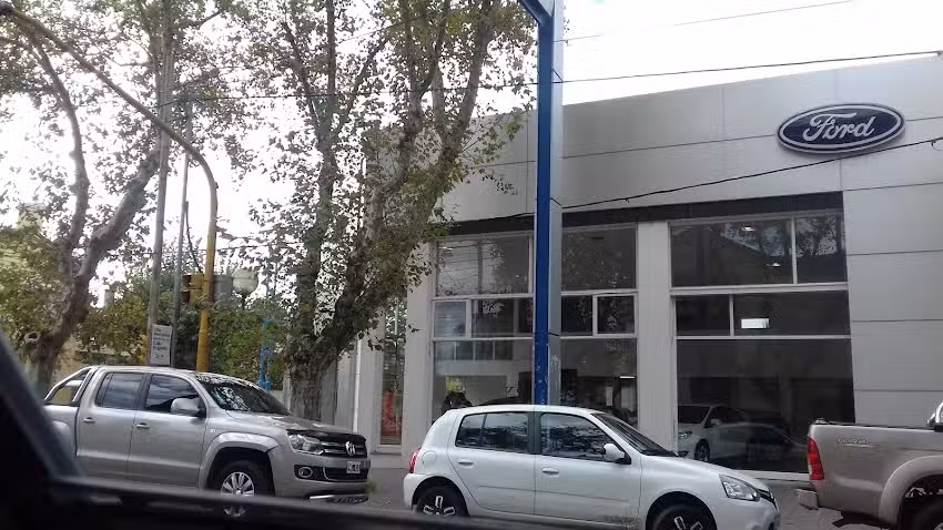 Ford &ndash; Martin Autos