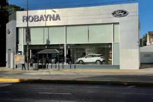 Ford Robayna &ndash; Mart&iacute;nez