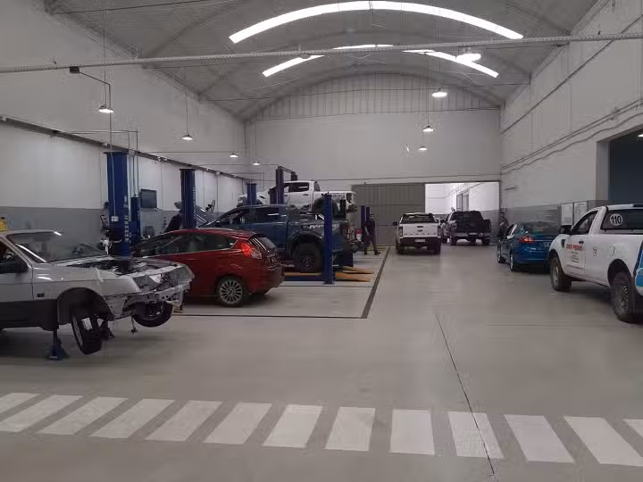 JC Lorenzo Ford Posventa &ndash; Sucursal Guaymall&eacute;n