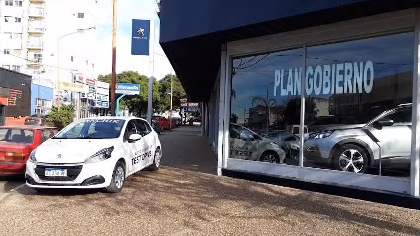 Le&oacute;n Banchik S.A