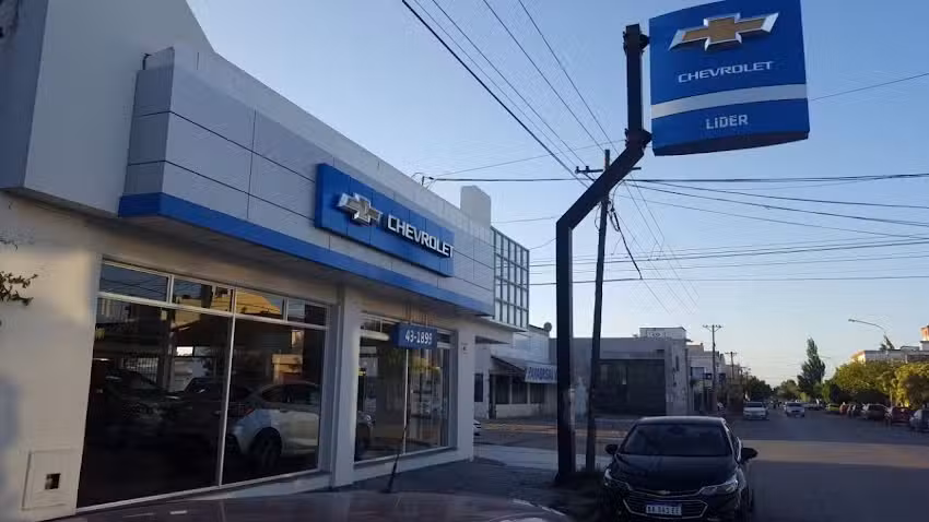 L&iacute;der Automotores Viedma