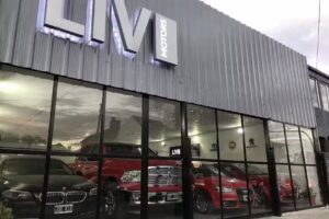 LIV MOTORS MARTINEZ