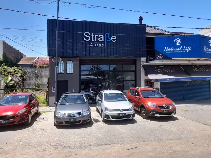 Strabe Autos